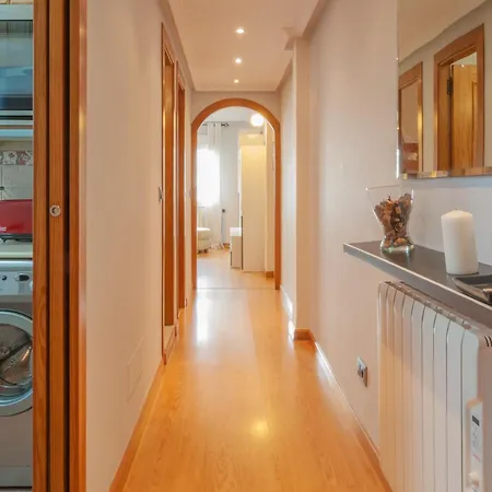 Apartamento Av Premio Real 16 *